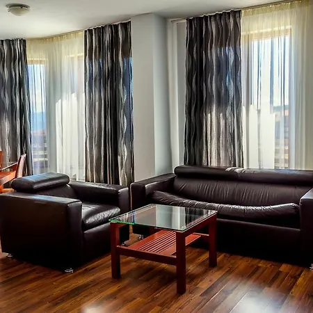 Evergreen Aparthotel 3*